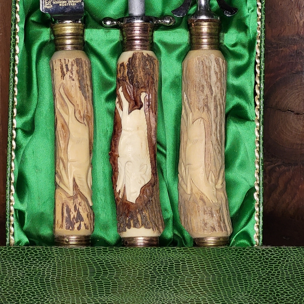 Elegant Carving Set with Wooden Handles - Picture 10 of 11